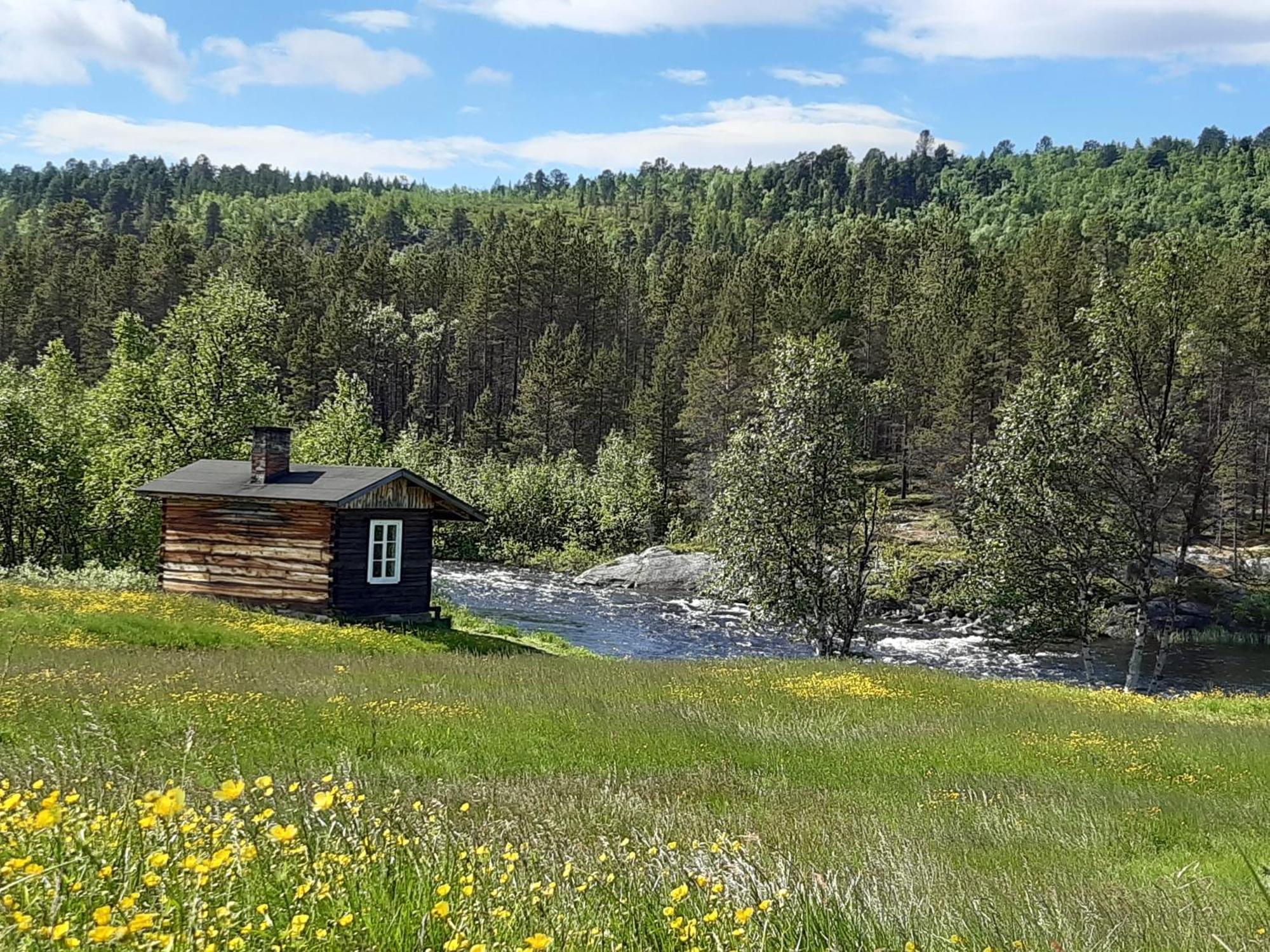 Leppaelaen Vanhatupa Rantasaunalla Utsjoki