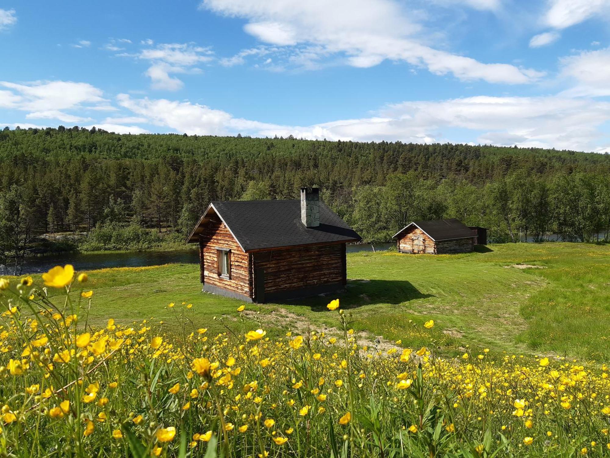 Leppaelaen Vanhatupa Rantasaunalla Chalet